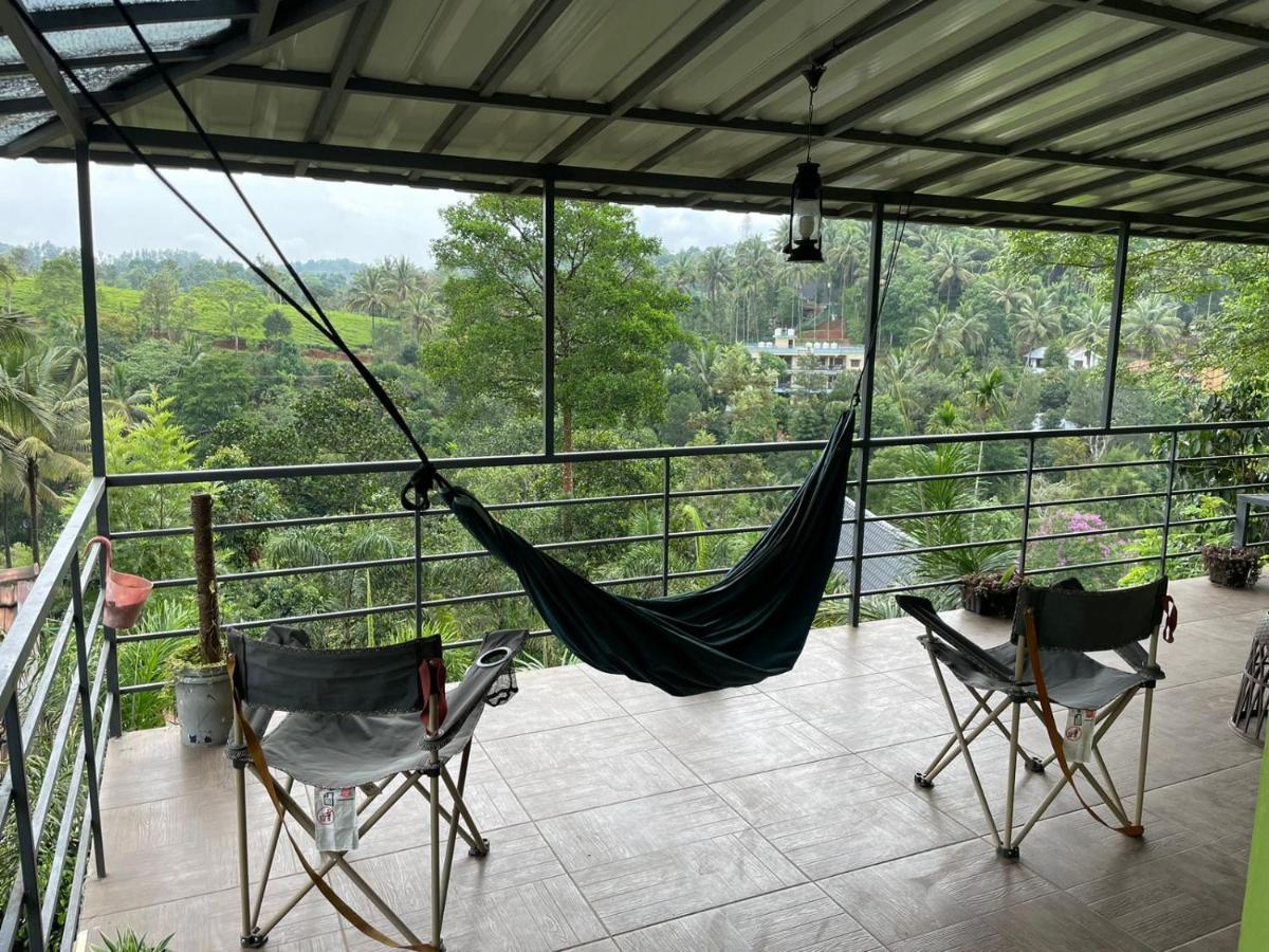 Letstay Vythiri Hill Palace Exteriör bild